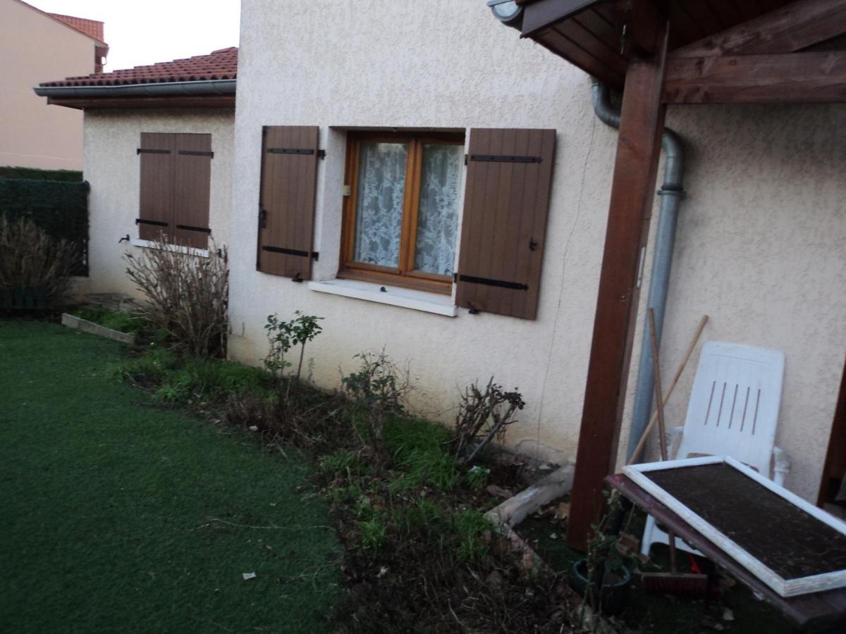 Le Clairefontaine Lägenhet Rillieux-la-Pape Exteriör bild
